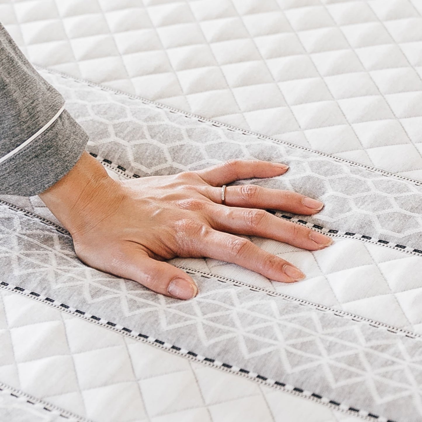 Sapira Hybrid Mattress