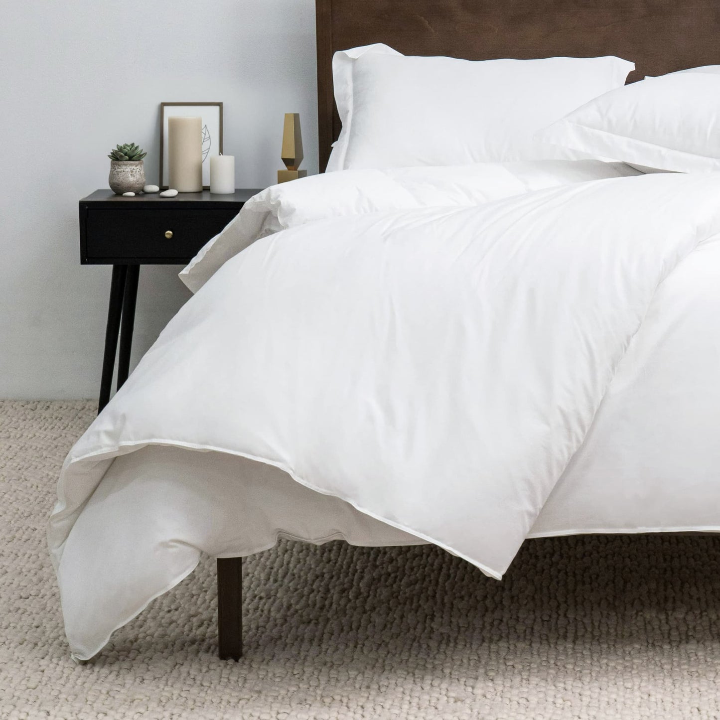 The Leesa Cotton Blend Duvet Cover Set in a bedroom.