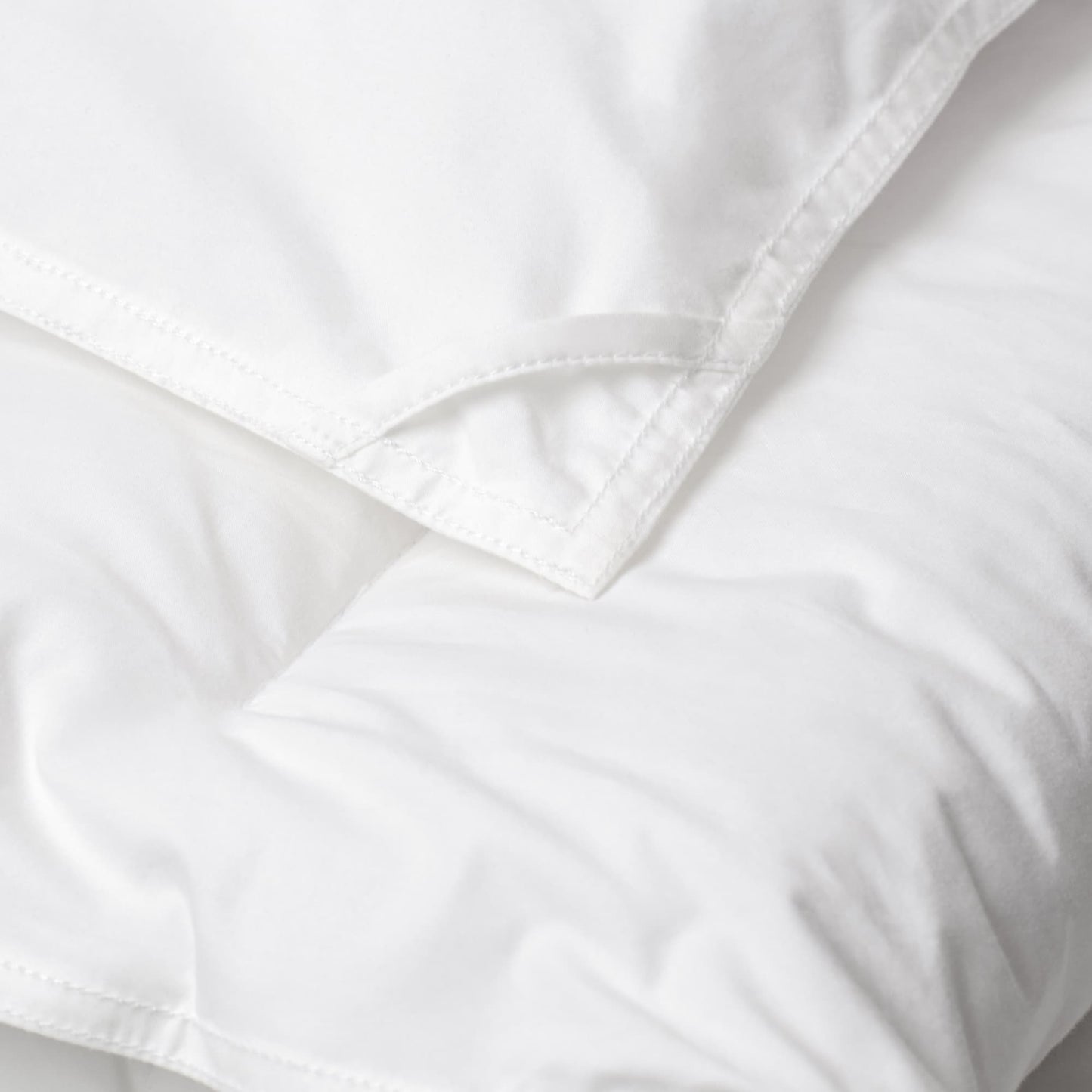 The Leesa Down Alternative Duvet Insert.